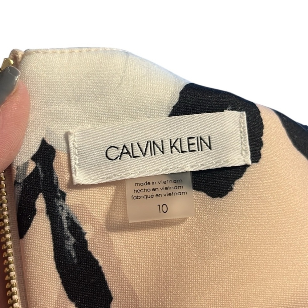 Calvin Klein Lined Peach, Gray, White and Black Midi Dress with Pockets - Picture 9 of 12